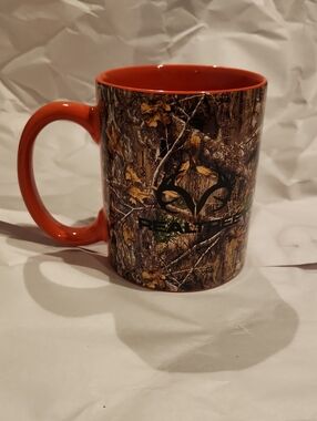 NEW Realtree Camo Mug with Orange Interior and Handle